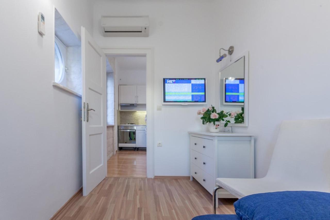 Classy Apartment In The Center Of Split Buitenkant foto